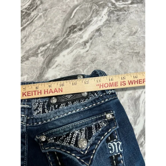 Women's Miss Me Jeans Size 26 Dark Blue with White Stitching - Picture 10 of 13